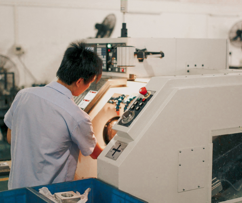 We apply the index chuck on our u-joint and yoke 